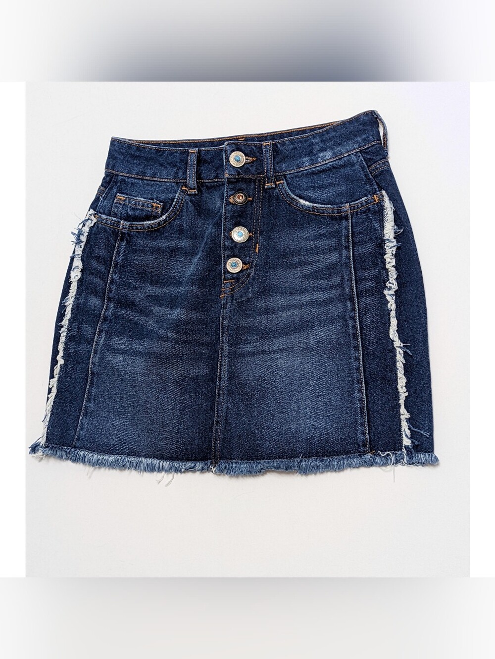 ZARA Z1975 DENIM Distressed Blue Jean Mini Skirt Frayed With Gem Buttons Size XS - Picture 4 of 12